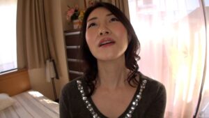 しっとりお肌のイキ過ぎ素人熟女の肉欲淫乱SEX！オナニーじゃ満足出来ないんです！